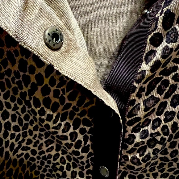 Michael Kors Leopard Print Snap Up Sweater - Small Petite - Picture 3 of 6